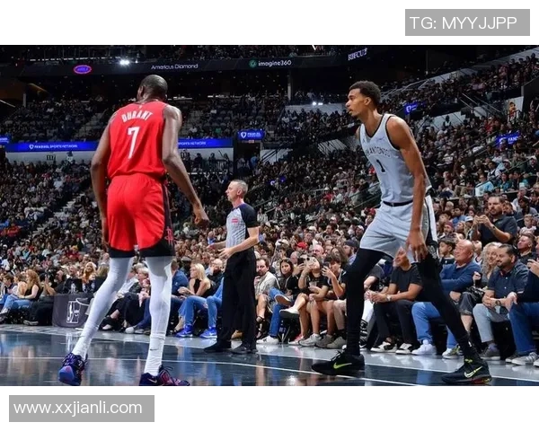 火箭队与骑士队激战正酣2月25日精彩对决不容错过